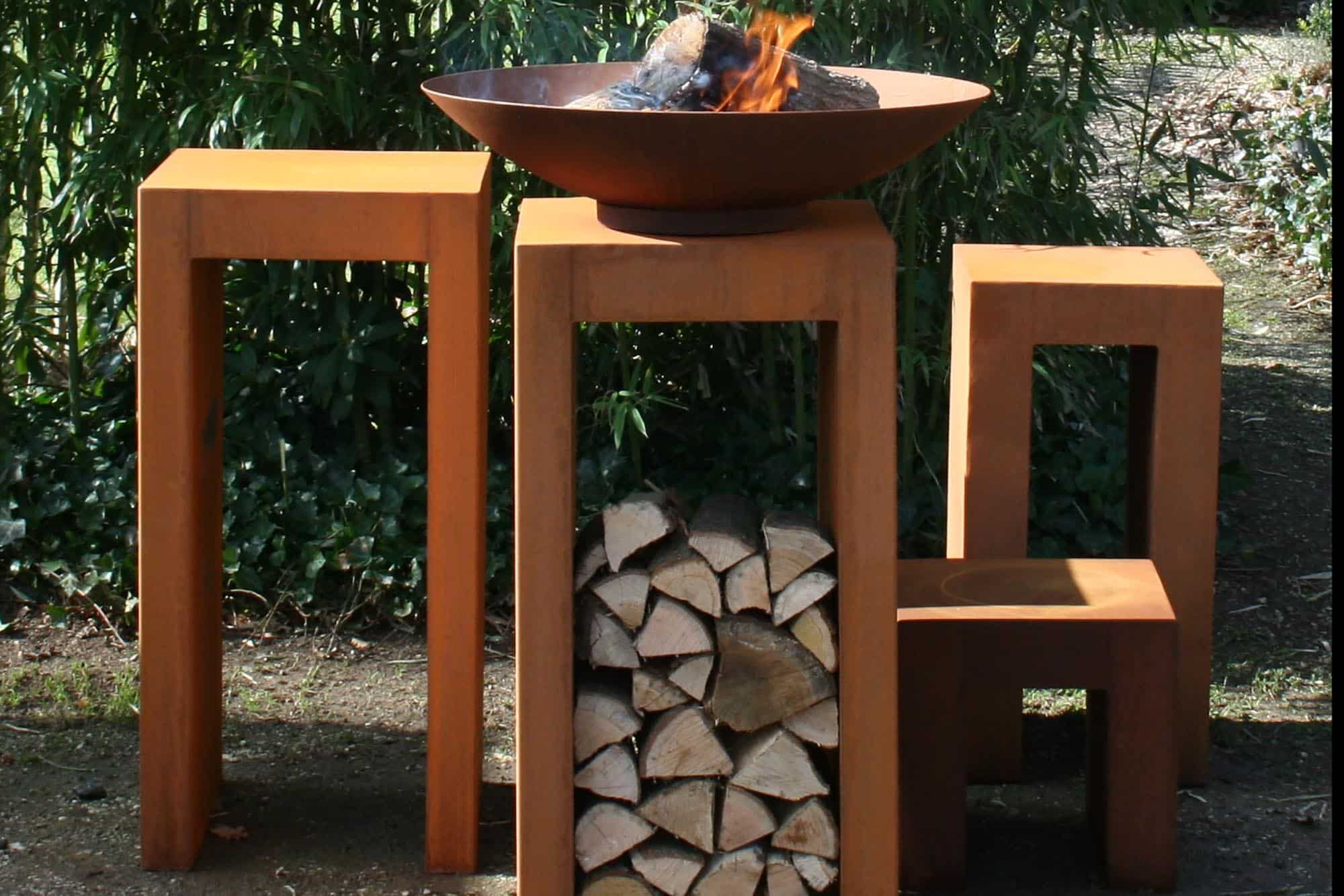 Fire bowl and pedestal in corten steel